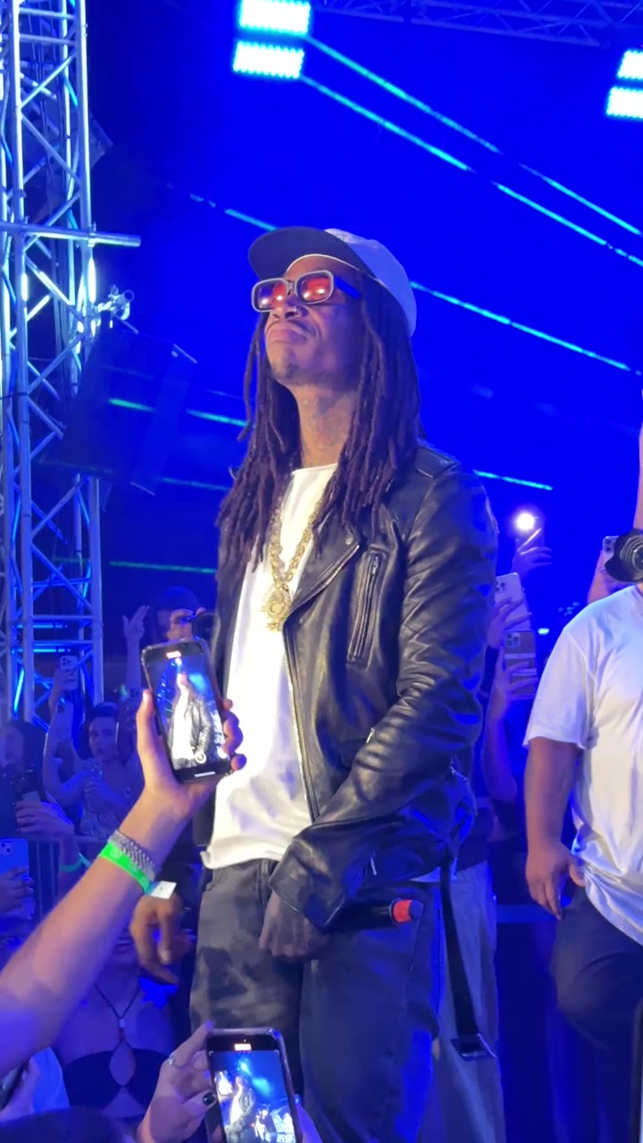 Wiz Khalifa performing in Dubai, filmed by Sahil Ahmad